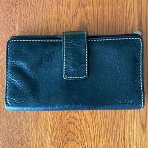 Fossil wallet